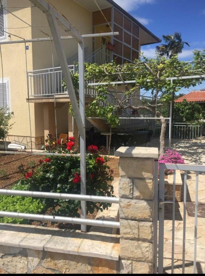 Leticia Hotell Biograd Na Moru Eksteriør bilde
